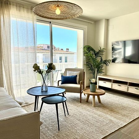 Acogedor Atico Con Piscina Y Vistas Al Mar Lejlighed Roses Eksteriør billede